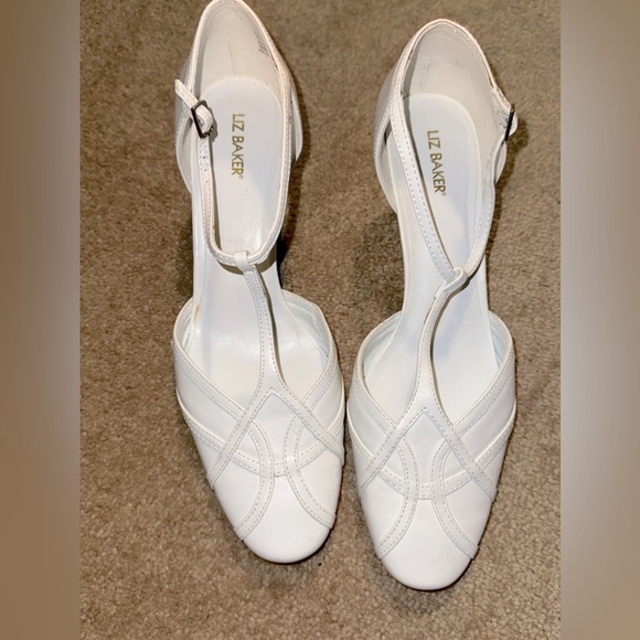 Liz Baker Shoes - Liz Baker Vintage White Heels